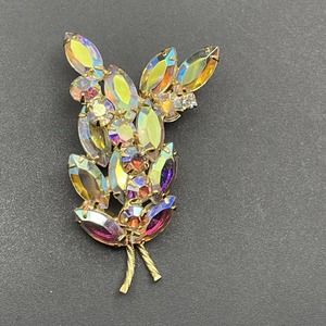 Vintage Gold Tone Aurora Borealis AB Rhinestone Prong Open Layered Leaf Brooch